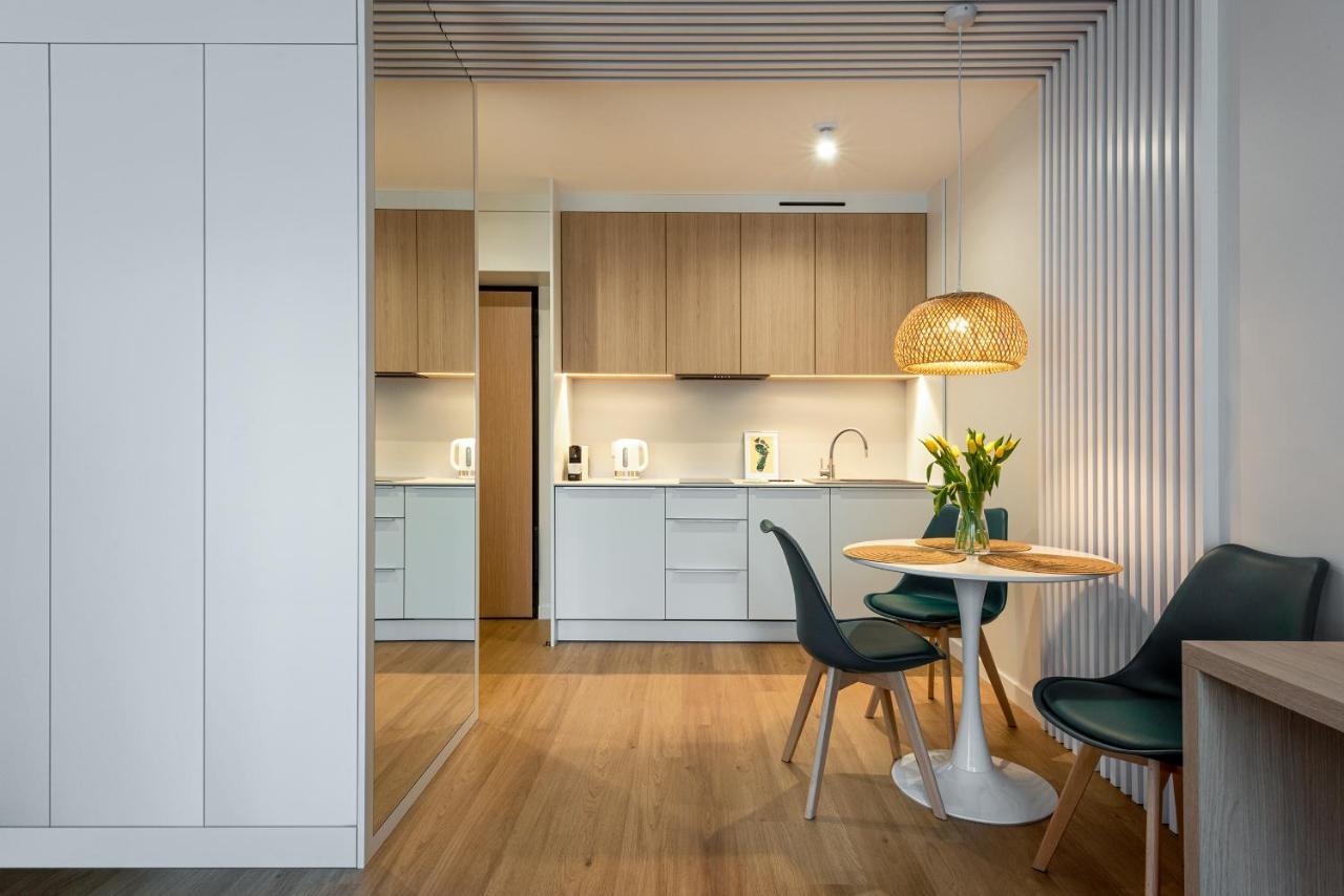 Inpoint Apartments G11 Near Old Town & Kazimierz District & Parking Option Cracovie Extérieur photo