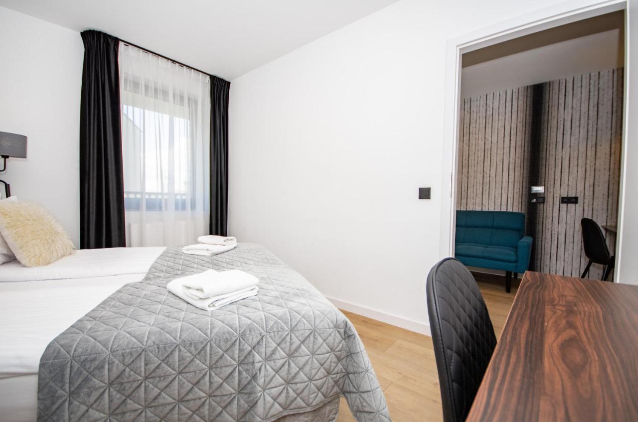 Inpoint Apartments G11 Near Old Town & Kazimierz District & Parking Option Cracovie Extérieur photo