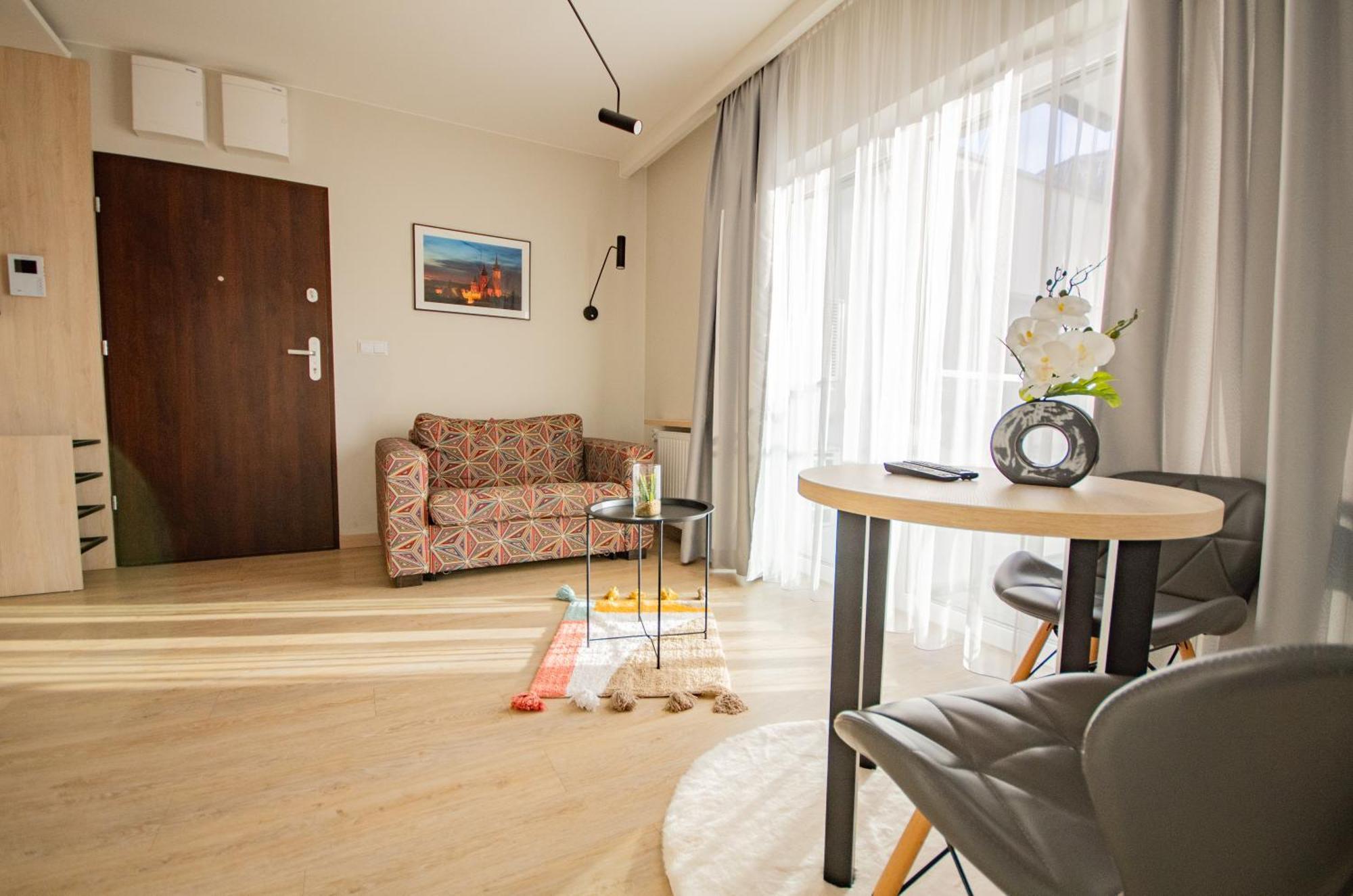Inpoint Apartments G11 Near Old Town & Kazimierz District & Parking Option Cracovie Extérieur photo